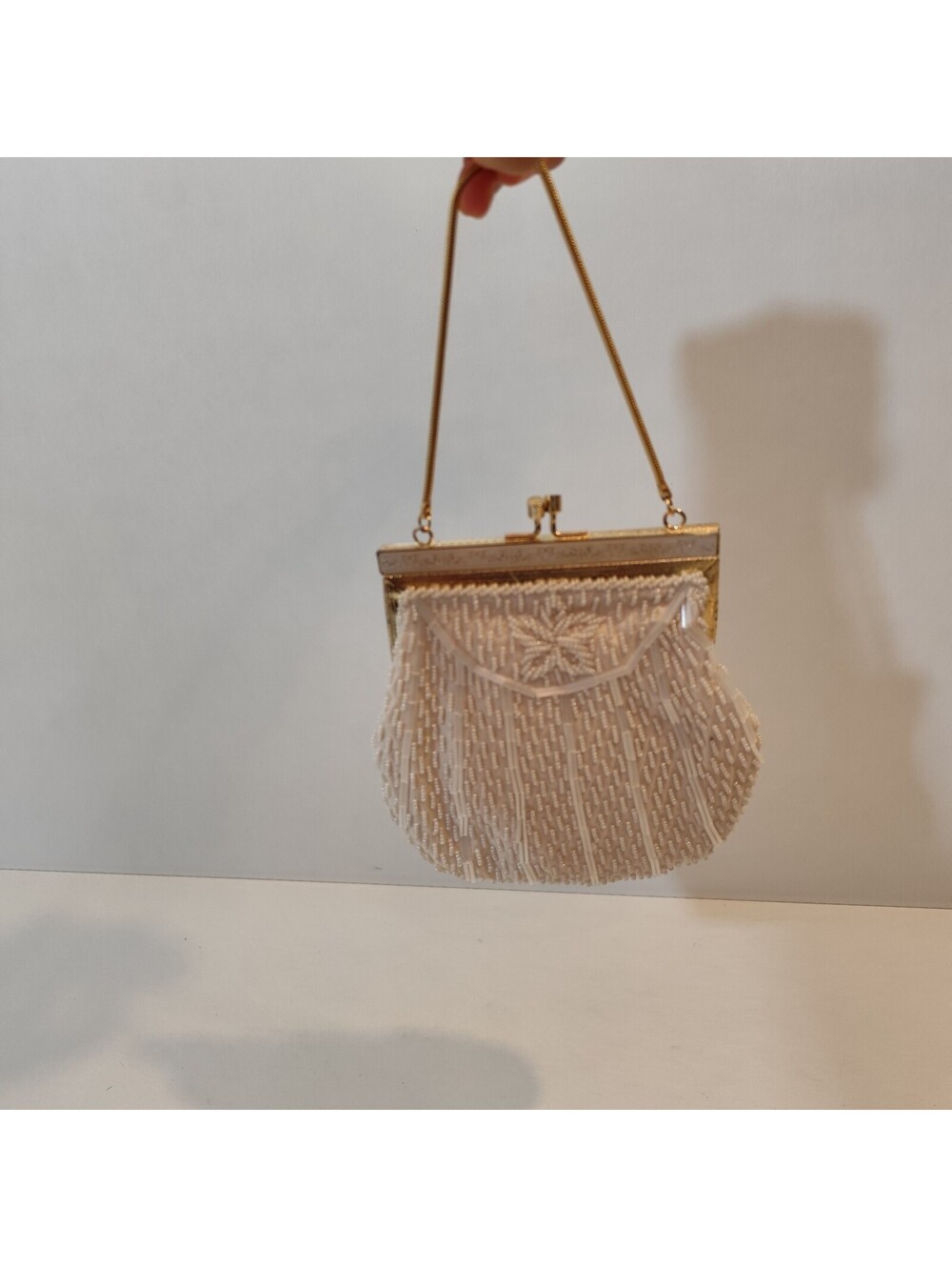Vintage Ivory Beaded Satin Kiss Lock Clutch w/ Gold Chain Shoulder Strap Lined